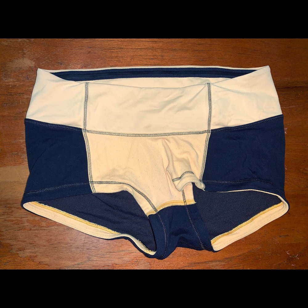 Lululemon yoga shorts